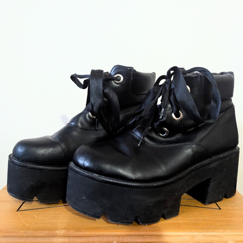 Lamoda Platform Ankle Boots